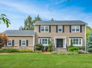 65 Meadowbrook Rd, Randolph, NJ 07869