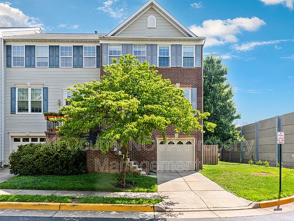 2nd image of 2913 Fairfax Metro Ln