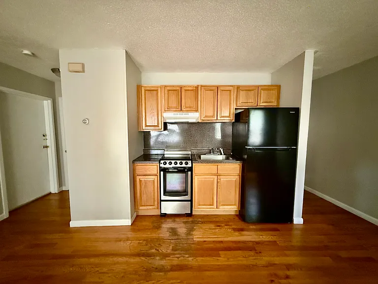 239 Fitch St #2C — Photo 4