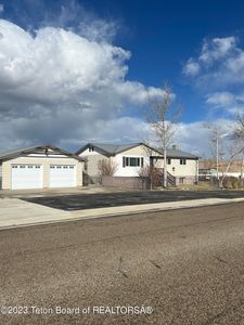 915 E 3rd St, Big Piney, WY, 83113