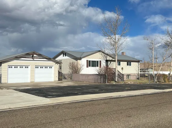 915 E 3rd St, Big Piney, WY 83113