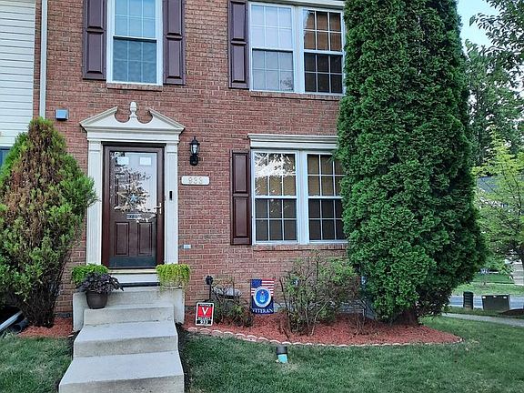 2nd image of 933 Deerberry Ct
