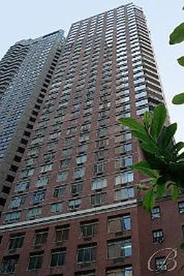 Rented by Bellmarc Realty | media 50