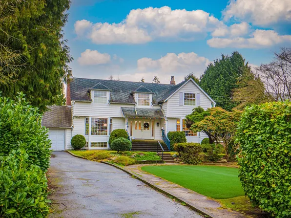 6812 Arbutus St, Vancouver, BC V6P 5S7