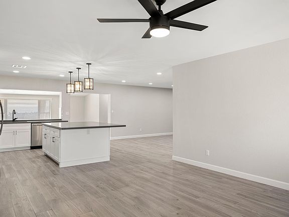 5th image of 2635 E Cannon Dr