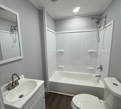 2nd image of 2224 W 11th St