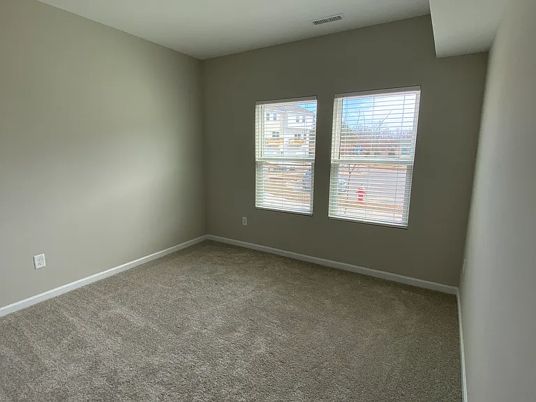 221 Adobe Pl — Photo 27
