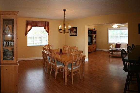 3rd image of 10326 SW 50th Ct