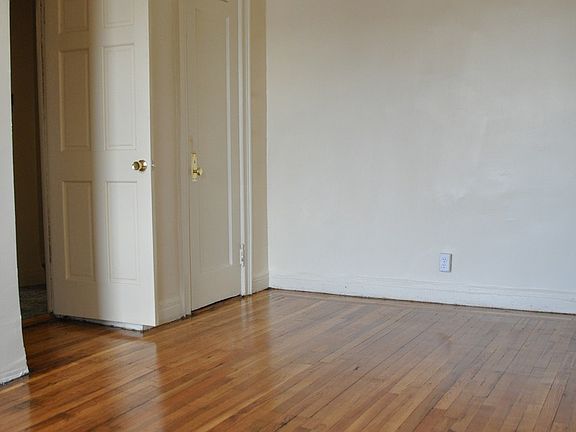 3rd image of 1788 Bedford Ave APT C41
