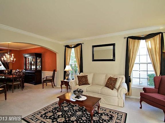 4th image of 5794 Spruce Grove Ct