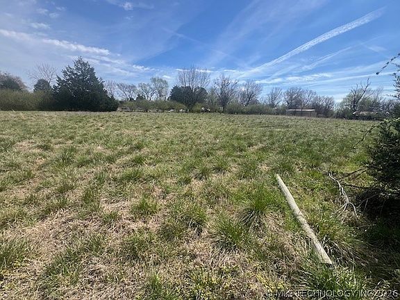 3rd image of S 52nd St