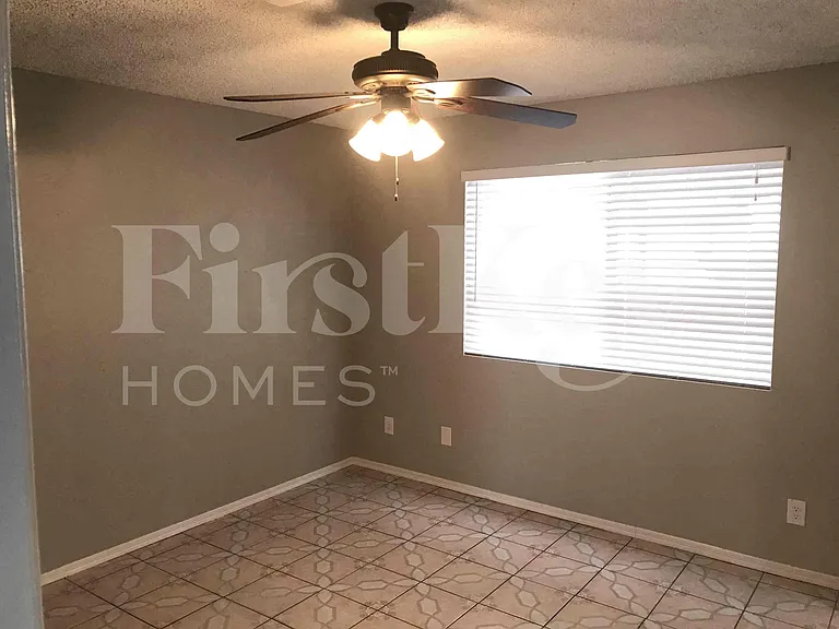 7629 W Flower St — Photo 13