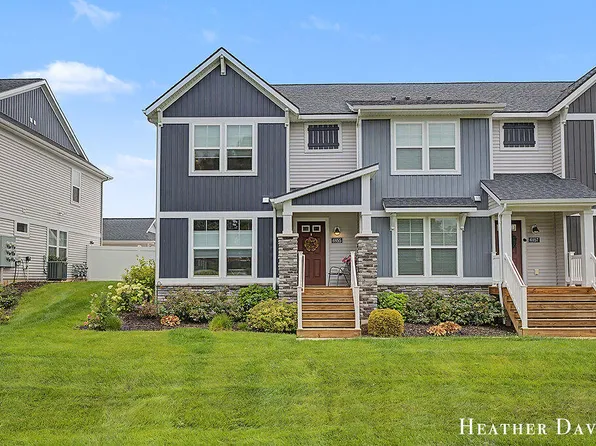 6955 Myers Lake Ave NE, Rockford, MI 49341
