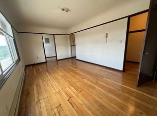6209 1/2 15th Ave NW UNIT 302, Seattle, WA 98107
