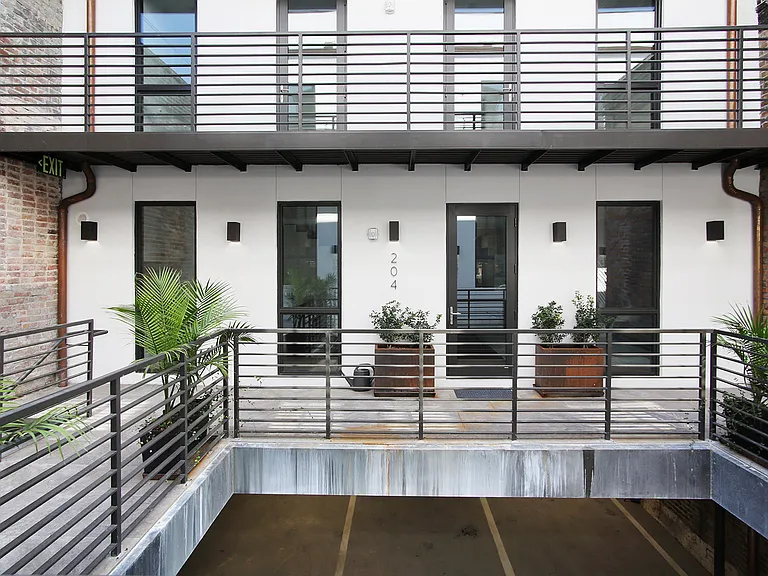 616 N Rampart St #204 — Photo 44