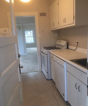 5th image of 530 Belleforte Ave #2