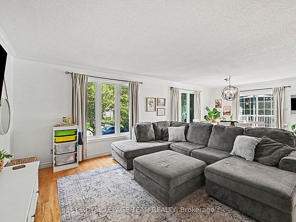 5th image of 204 Grace Ave