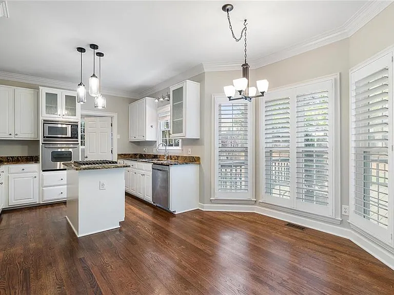 111 Planterra Way — Photo 12