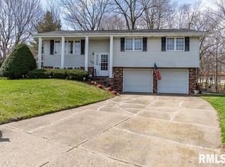 104 Topping Ct, East Peoria, IL
