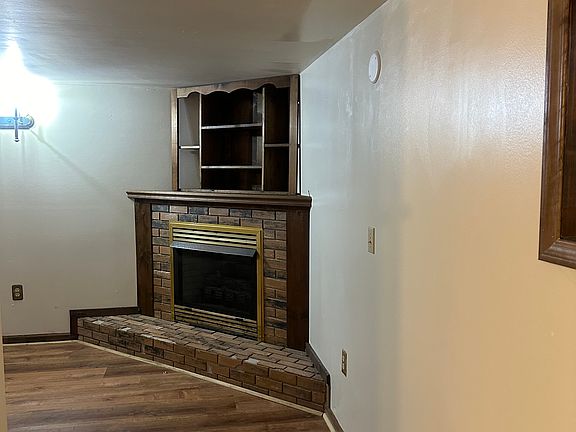 2nd image of 2501 Meadowbrook Dr #7