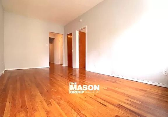 3rd image of 240 E 85th St #4D