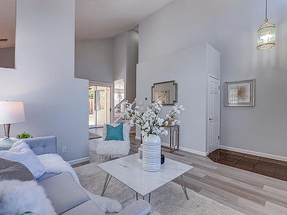 4th image of 3322 Bel Mira Way