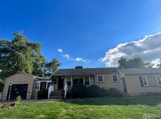 720 Pine St, North Brunswick, NJ 08902