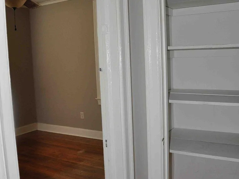 908 Hamilton Ct — Photo 8