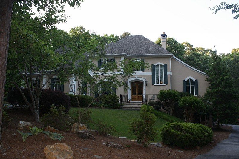 2nd image of 12 Hollows Dr