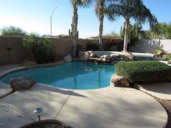 3rd image of 7468 W Honeysuckle Dr