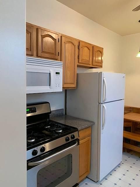 1st image of 609 A Masonic Ave