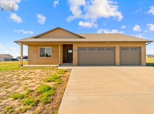634 E Fredonia Dr, Pueblo West, CO 81007