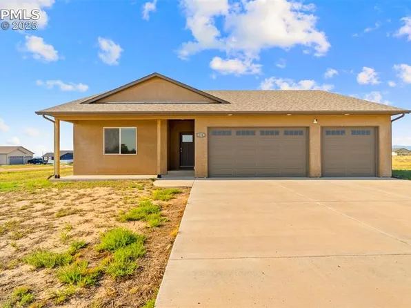634 E Fredonia Dr, Pueblo West, CO 81007