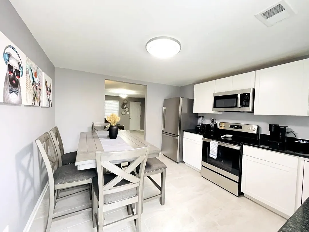 2 bed, $1,500 — Photo 4
