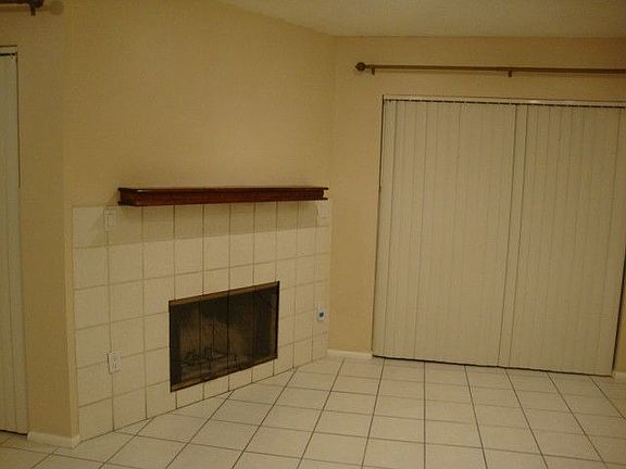 3rd image of 4520 Oak Arbor Cir
