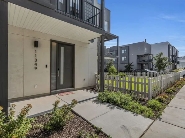 11349 S Willow Walk Dr W, South Jordan, UT 84009