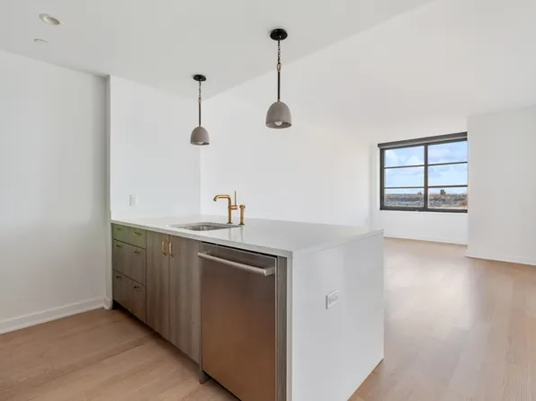 515 West 38th Street image 10 of 27