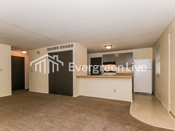 4th image of 8277 Mount McKinley Dr