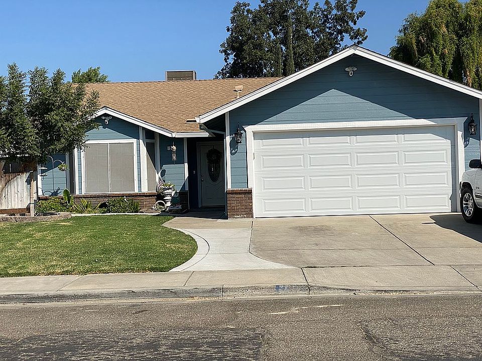 2nd image of 20 Oleander Ln