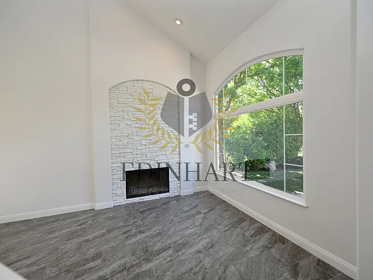 21678 Eastmere Ln — Photo 9