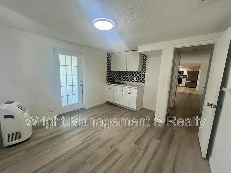 3716 Cedarwood Dr — Photo 16