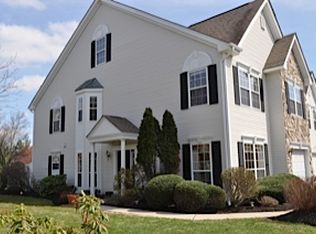 14 Dorchester Dr, Basking Ridge, NJ 07920