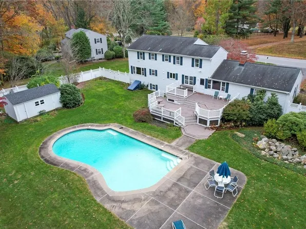 1340 High Hawk Rd, East Greenwich, RI 02818