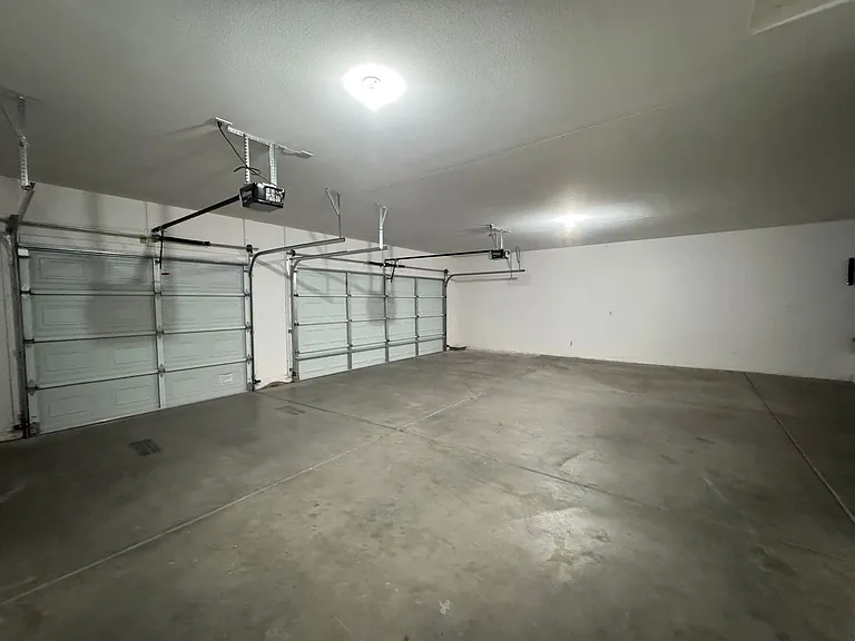 2772 Broadmoor Dr — Photo 30