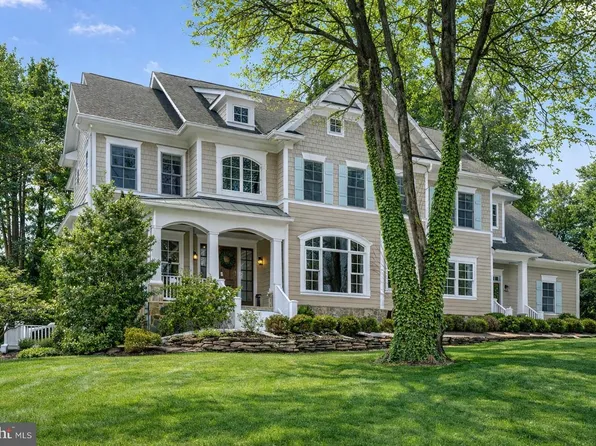 1420 Kurtz Rd, Mc Lean, VA 22101