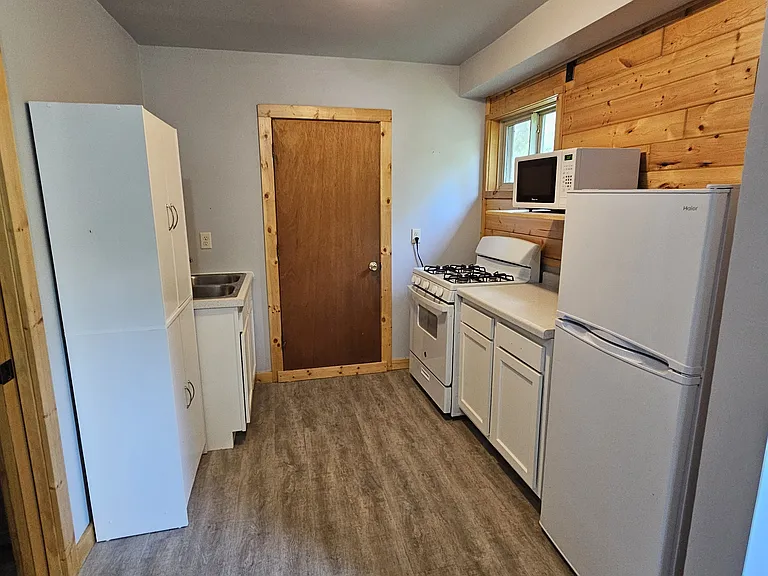 W7489 Cedar St — Photo 2