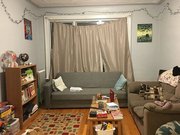 3rd image of 2383 27th St #1