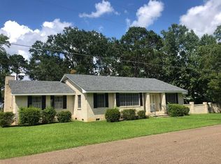 1020 High St, McComb, MS 39648