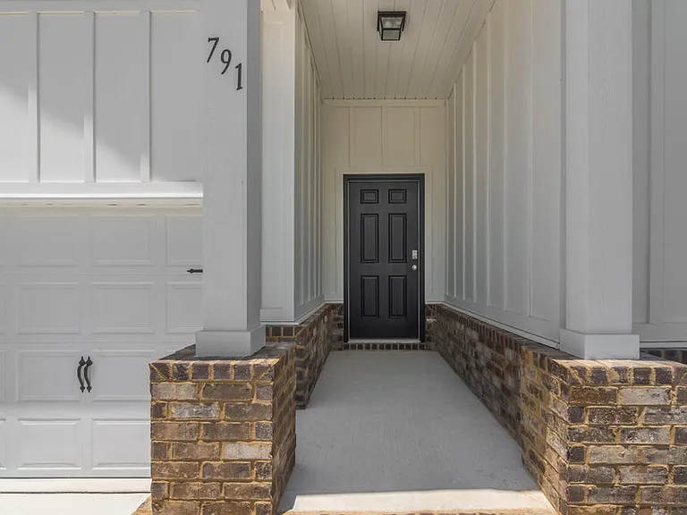791 Cornelia St — Photo 39
