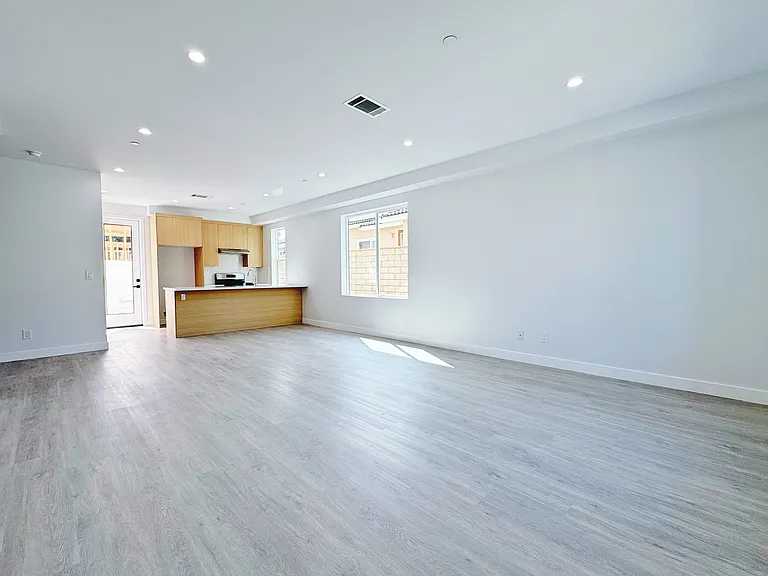 2504 Dunswell Ave — Photo 3